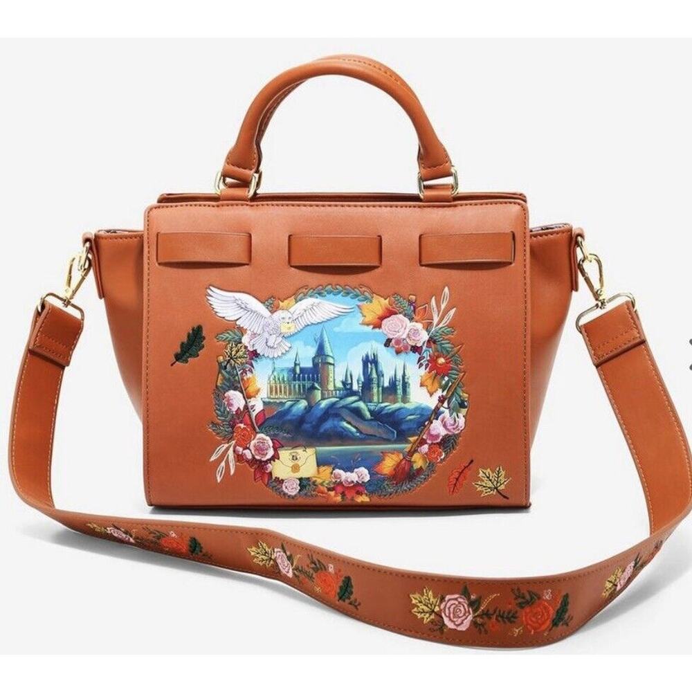 Wizarding World Harry Potter Hogwarts Wreath Crossbody Handbag Satchel Bag NWT